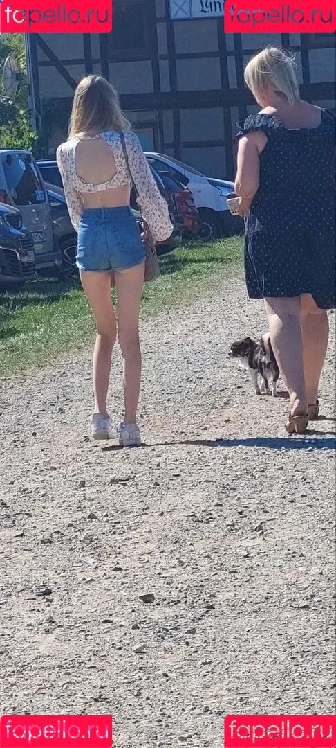 Lea Peach Onlyfans Photo Gallery 