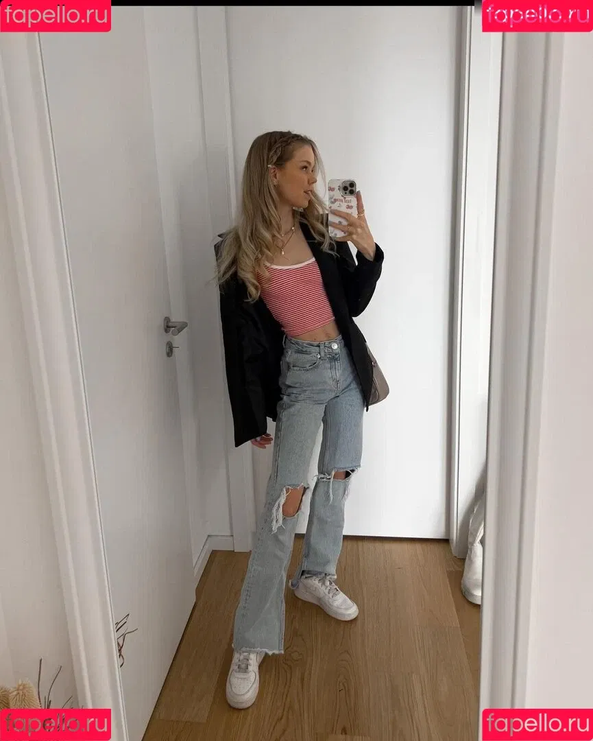 Lea Peach Onlyfans Photo Gallery 