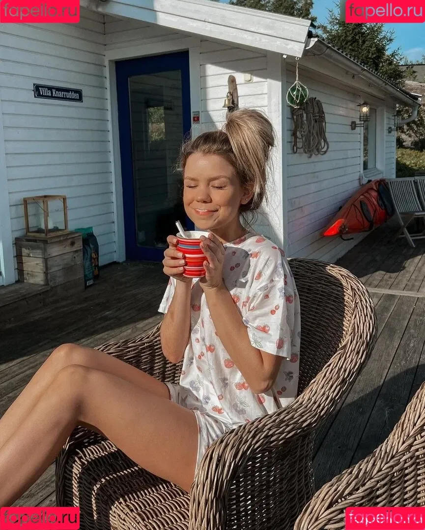 Lea Peach Onlyfans Photo Gallery 