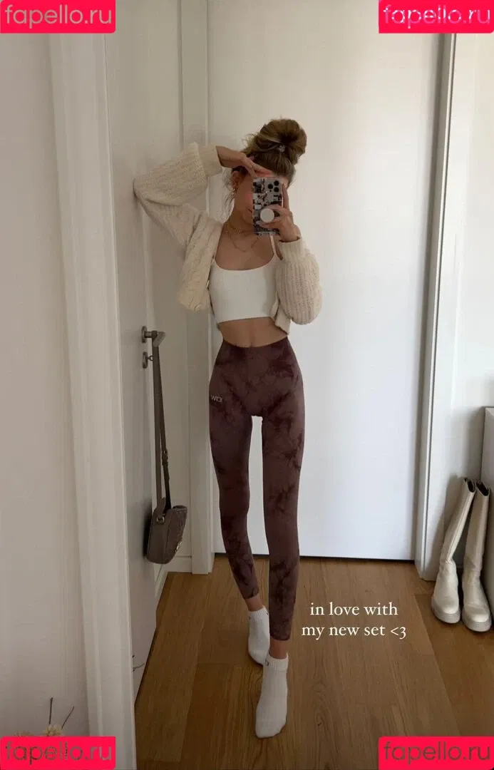 Lea Peach Onlyfans Photo Gallery 