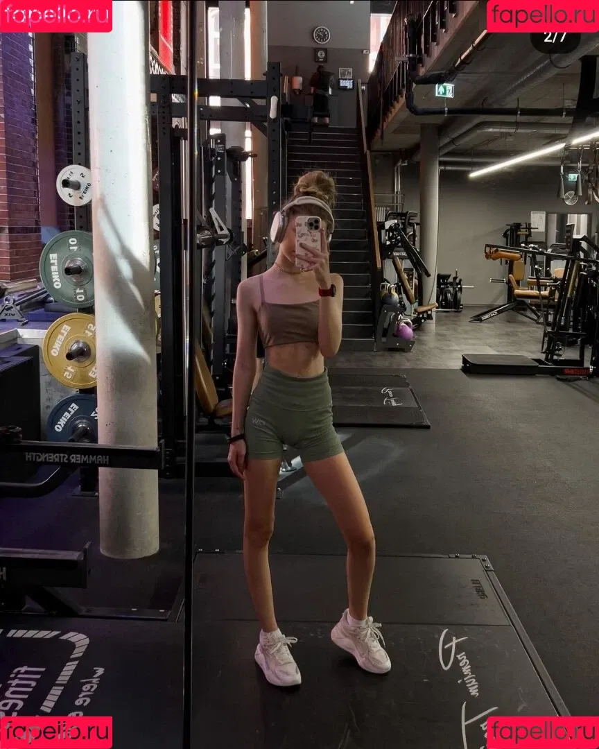 Lea Peach Onlyfans Photo Gallery 