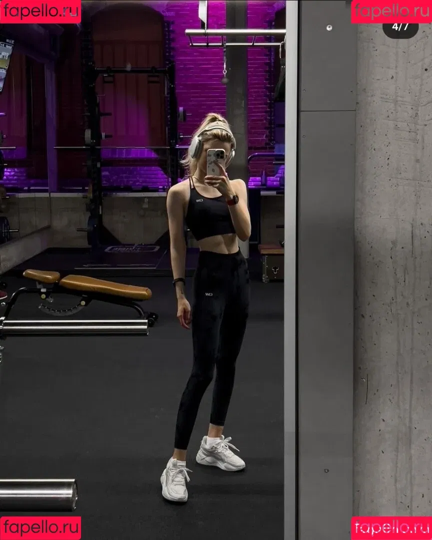 Lea Peach Onlyfans Photo Gallery 