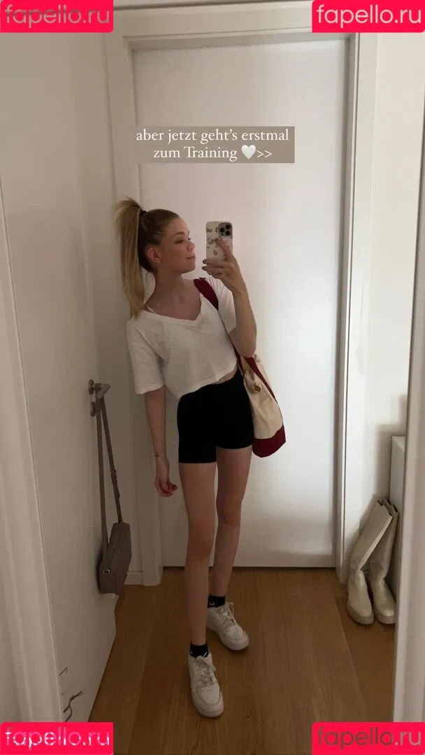 Lea Peach Onlyfans Photo Gallery 