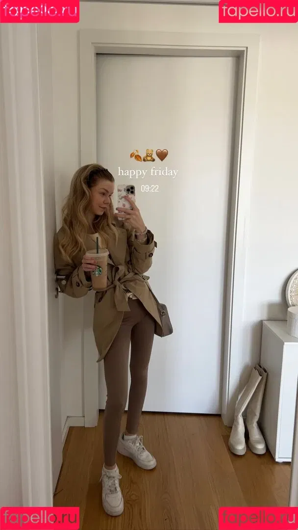 Lea Peach Onlyfans Photo Gallery 