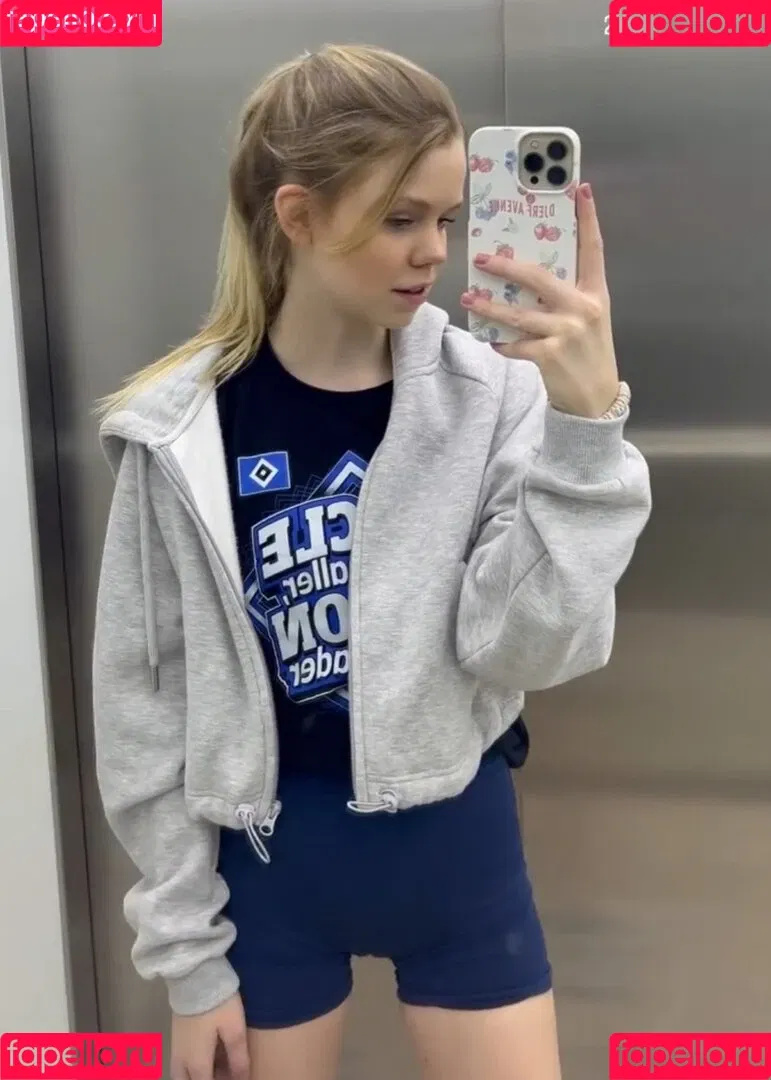 Lea Peach Onlyfans Photo Gallery 