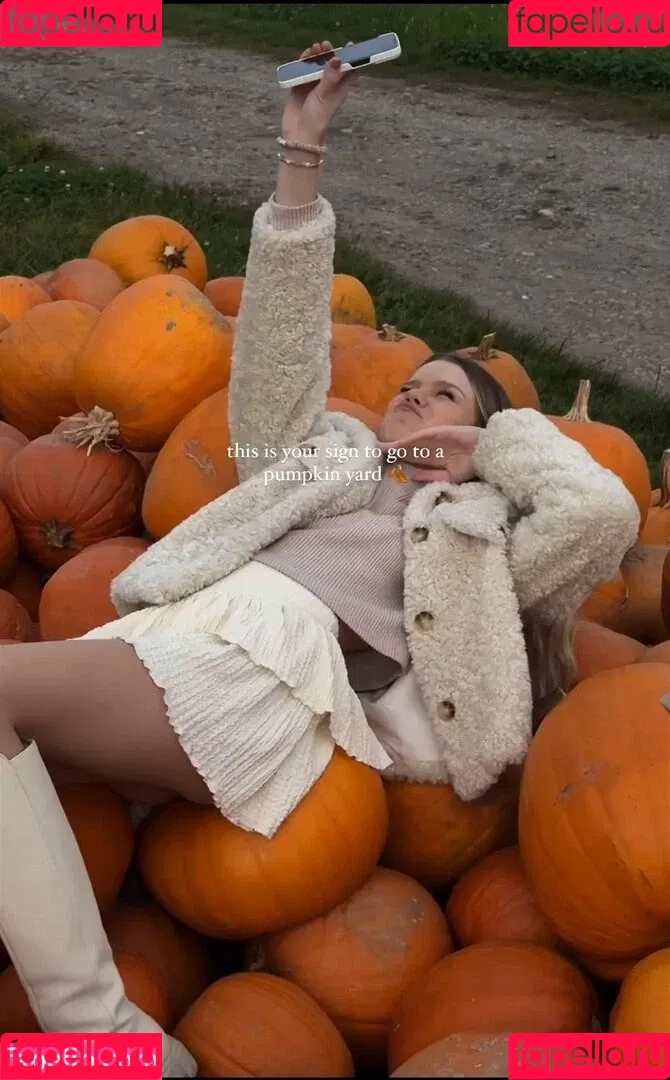 Lea Peach Onlyfans Photo Gallery 
