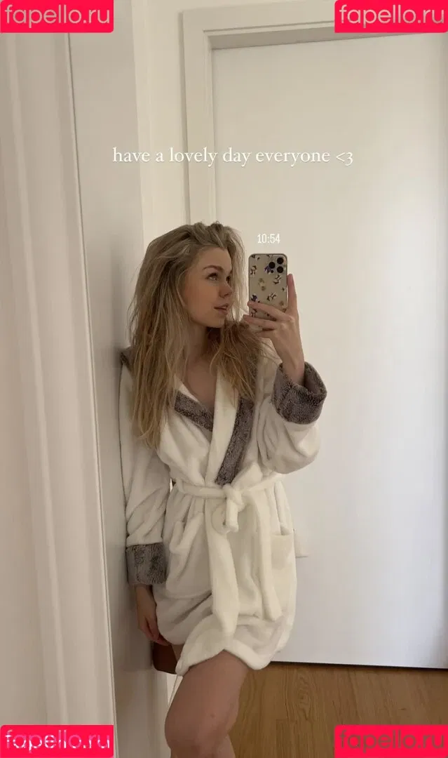 Lea Peach Onlyfans Photo Gallery 