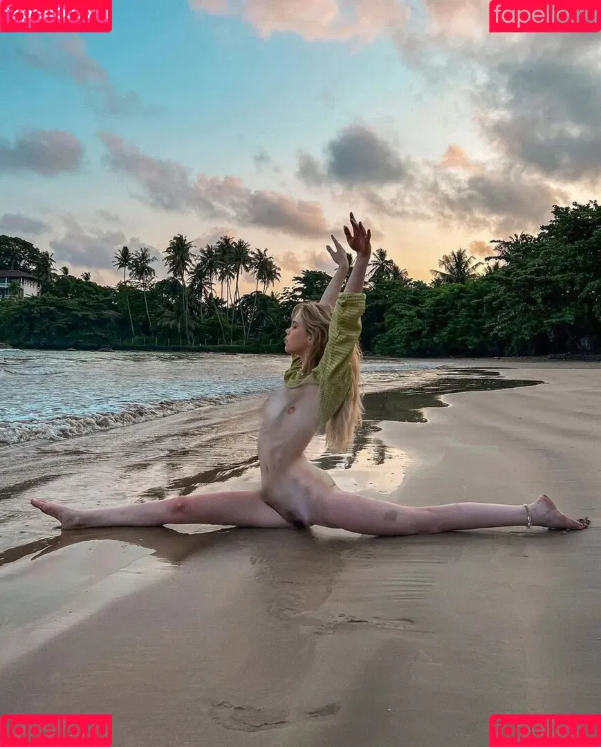 Lea Peach Onlyfans Photo Gallery 
