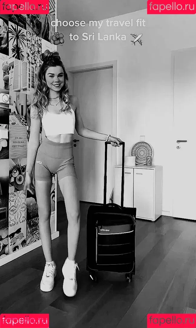 Lea Peach Onlyfans Photo Gallery 