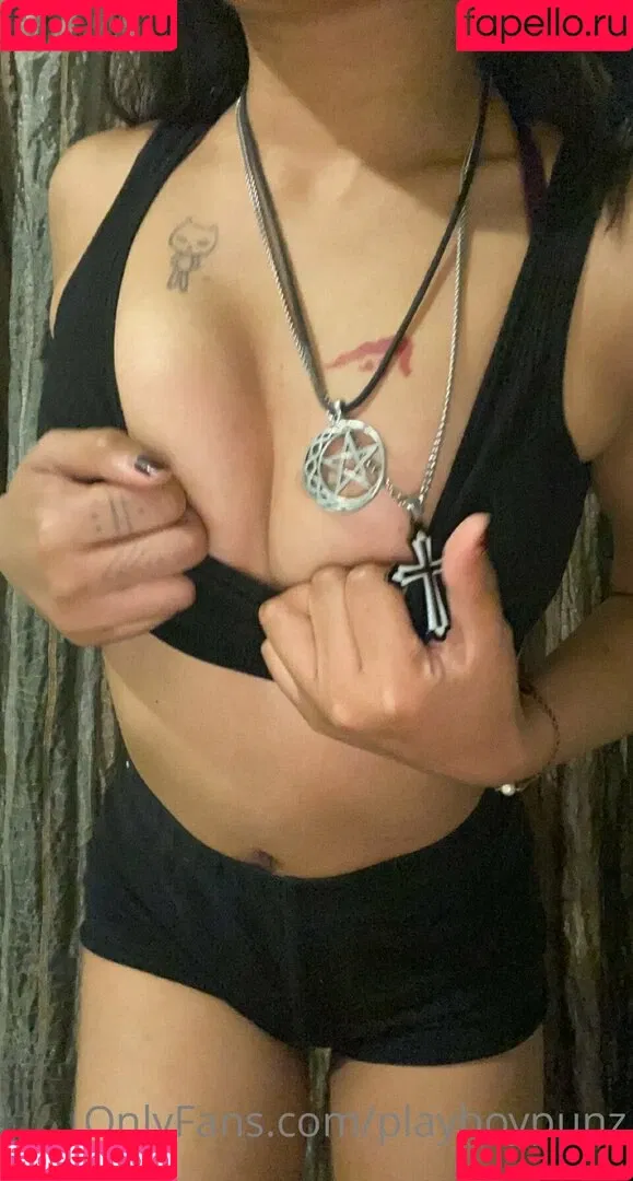 tinymaidpunzy Onlyfans Photo Gallery 