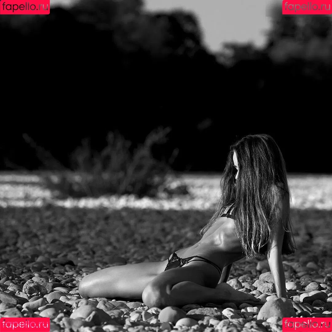 Juliane Seyfarth Onlyfans Photo Gallery 