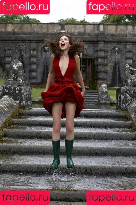Anna Friel Onlyfans Photo Gallery 