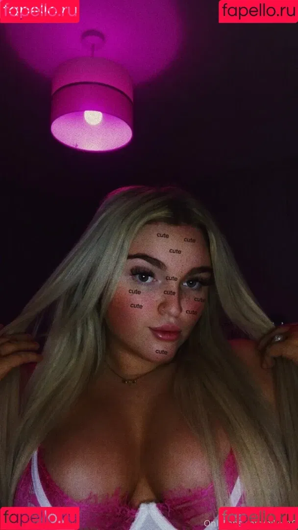 ellies19 Onlyfans Photo Gallery 