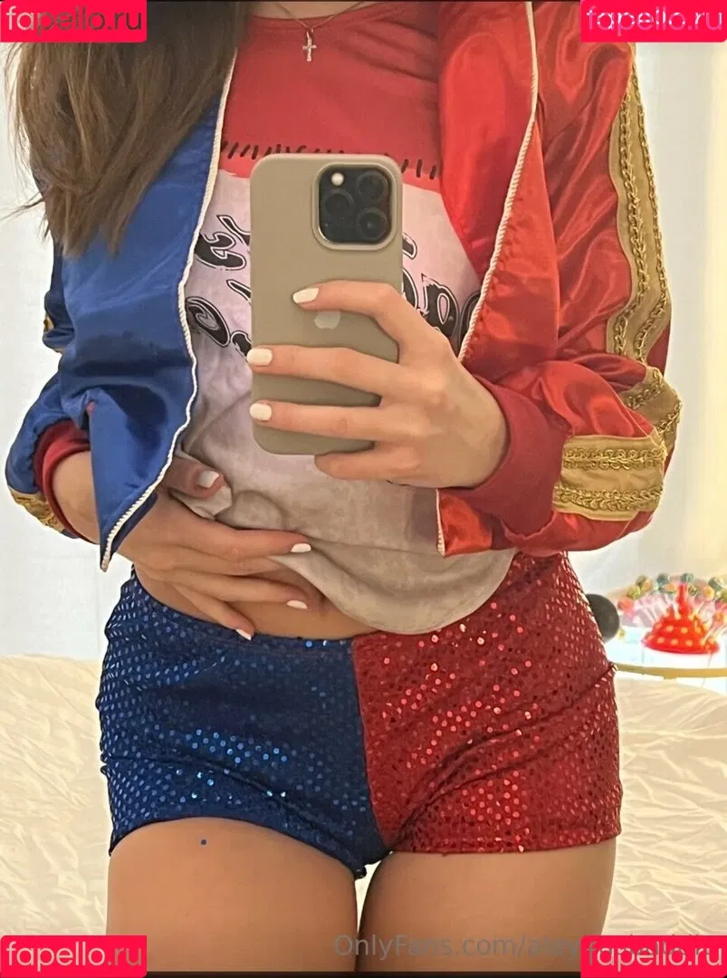 Aleynabaddie Onlyfans Photo Gallery 