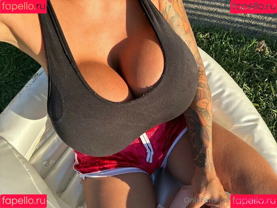 Ricki Raxxx Onlyfans Photo Gallery 