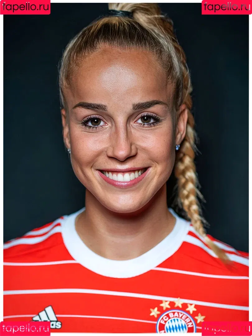Giulia Gwinn Onlyfans Photo Gallery 
