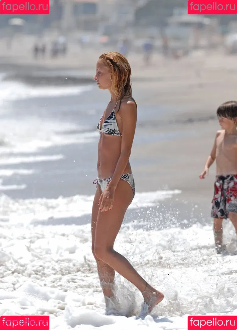 Nicole Richie Onlyfans Photo Gallery 