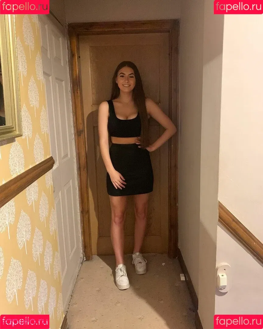 Millie C Onlyfans Photo Gallery 