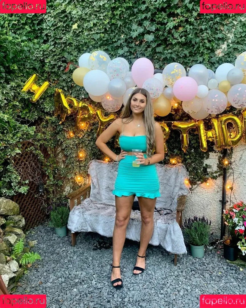Millie C Onlyfans Photo Gallery 