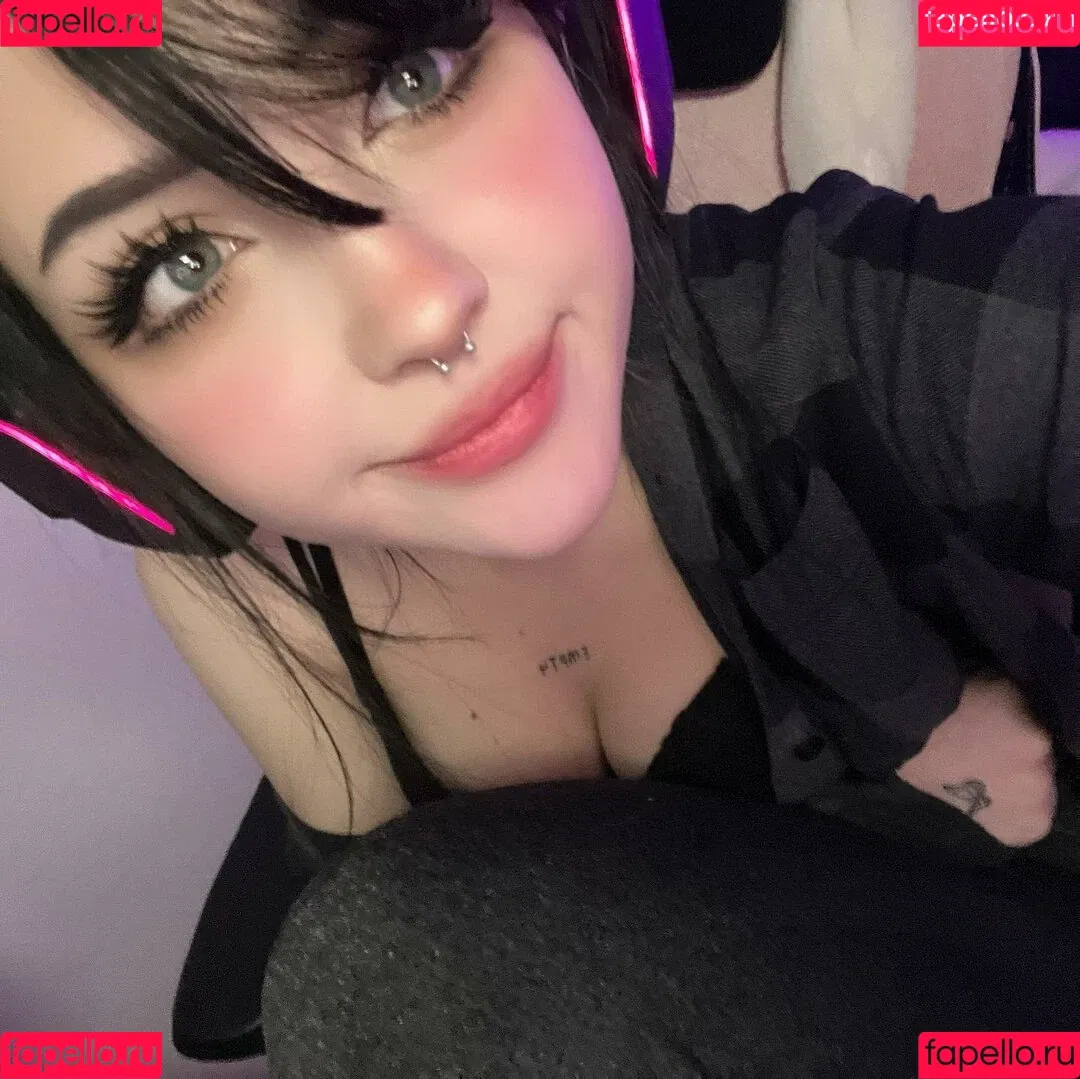 Laurinchhhe Onlyfans Photo Gallery 