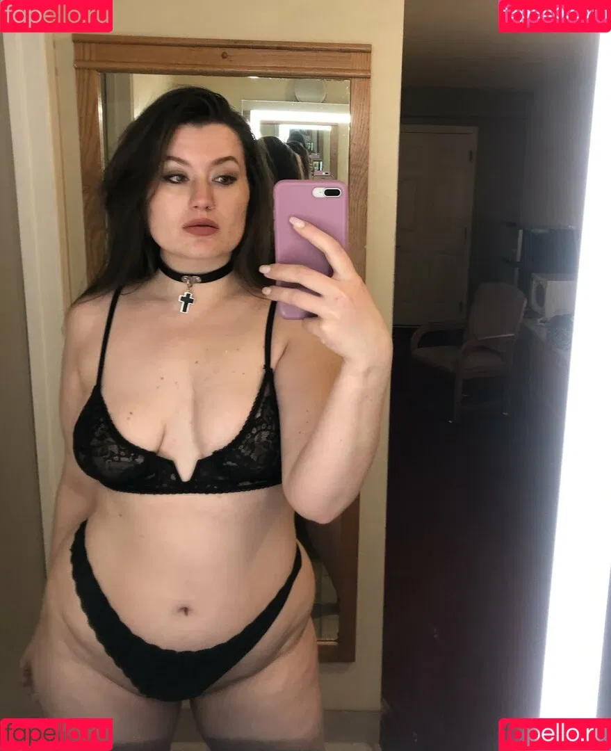 Tori Assins Onlyfans Photo Gallery 