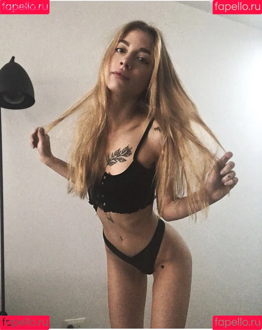 Marta Stefanska (ste_f_u_n_) Onlyfans Photo Gallery 
