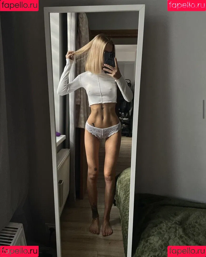 Marta Stefanska (ste_f_u_n_) Onlyfans Photo Gallery 