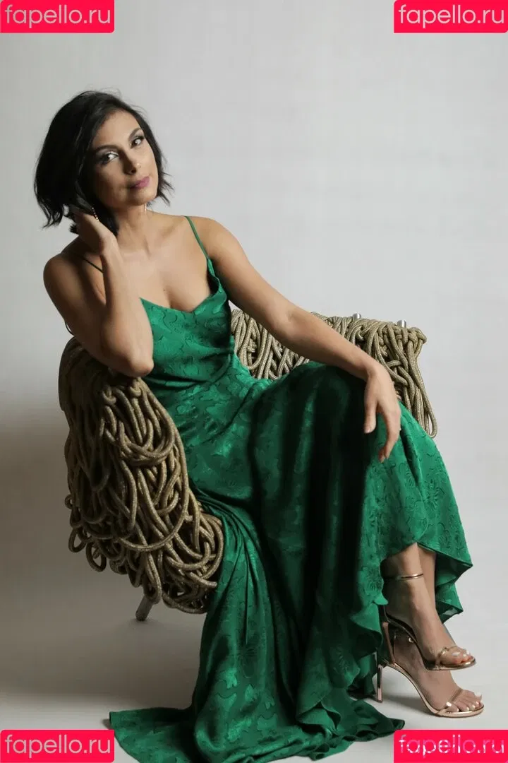 Morena Baccarin Onlyfans Photo Gallery 