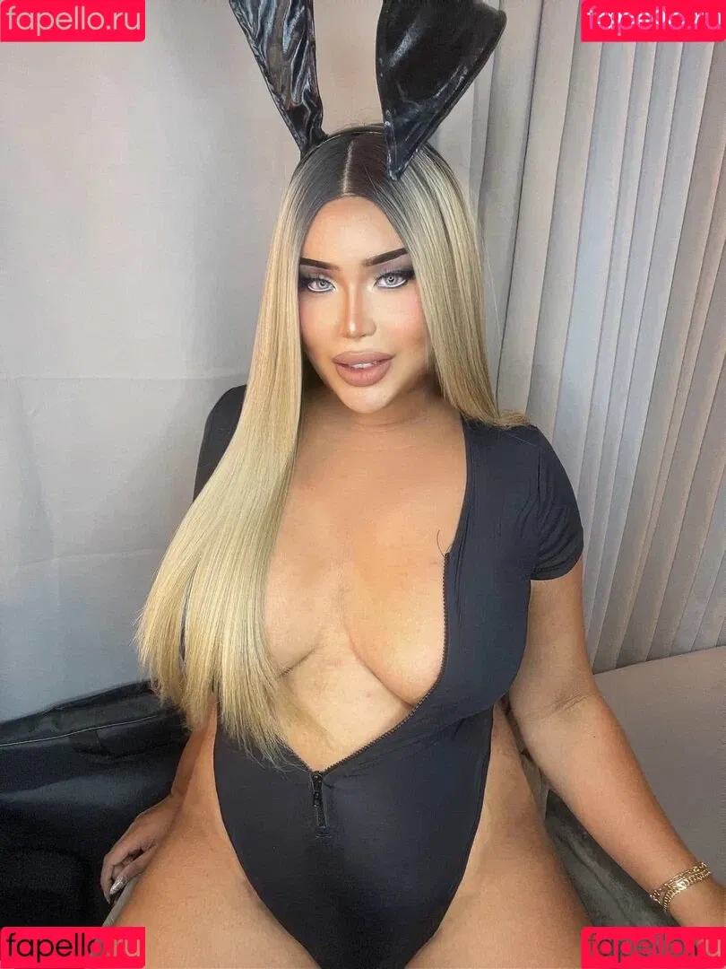 Kyla Yung Onlyfans Photo Gallery 