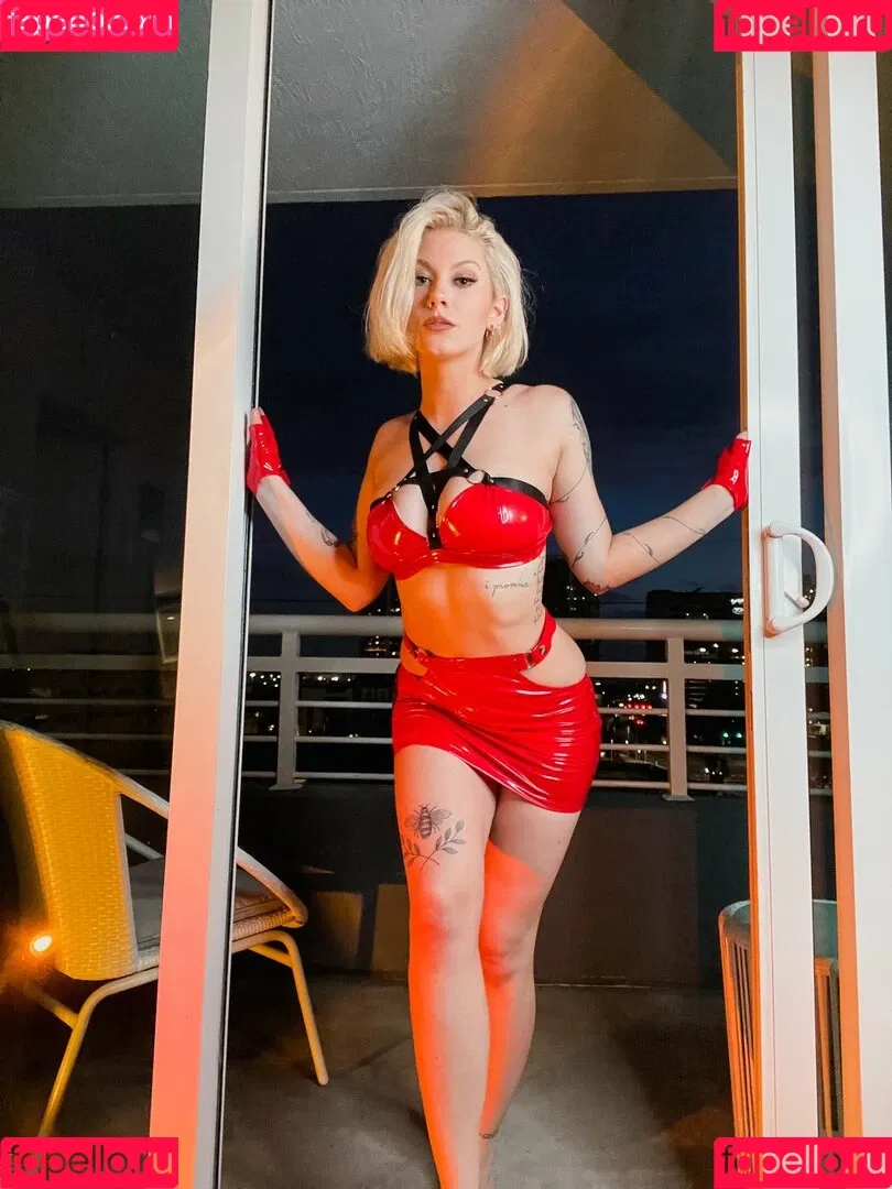 Taylor Hughs Onlyfans Photo Gallery 