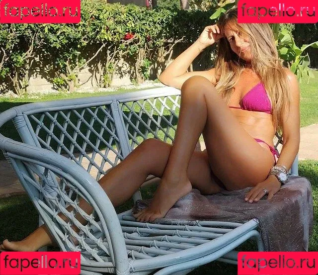 Kathia Cucchi Onlyfans Photo Gallery 