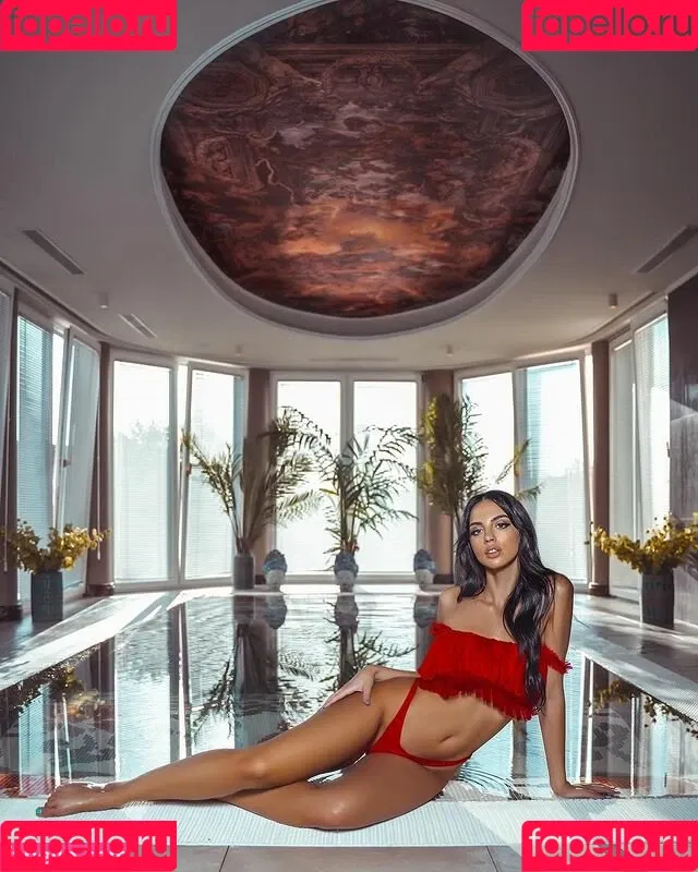 Leila Kraja Onlyfans Photo Gallery 