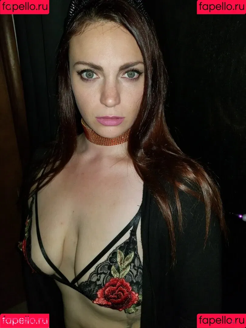 Anacondanoire Onlyfans Photo Gallery 