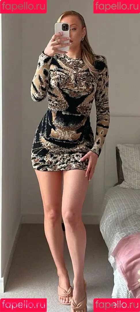 Elz The Witch Onlyfans Photo Gallery 