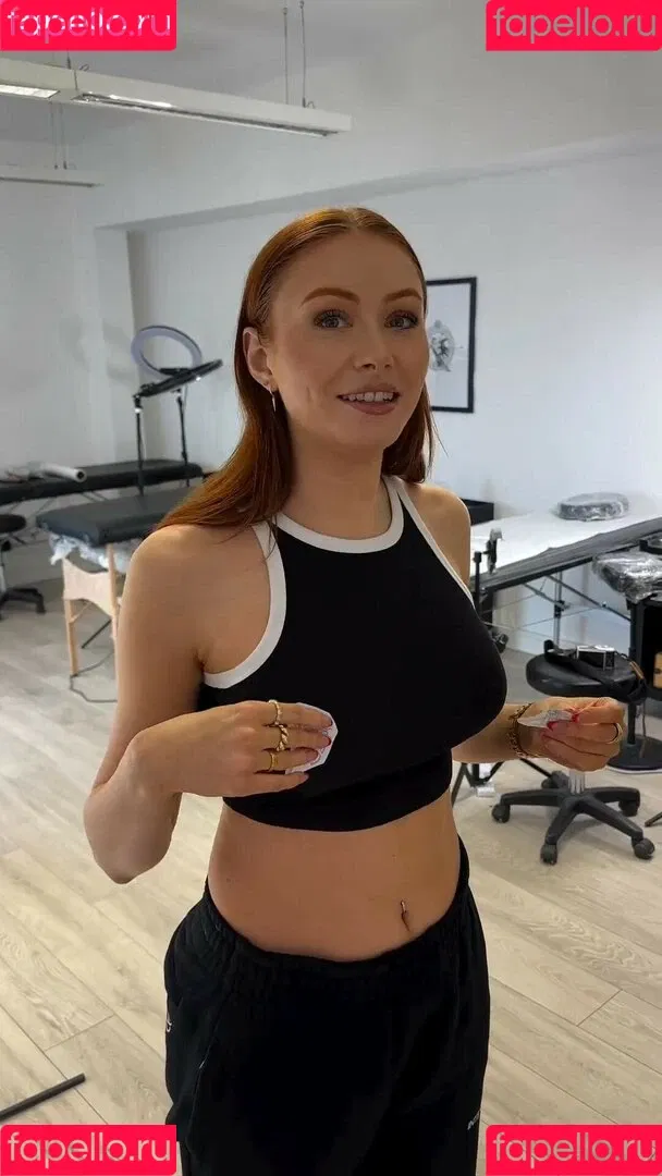 Elz The Witch Onlyfans Photo Gallery 