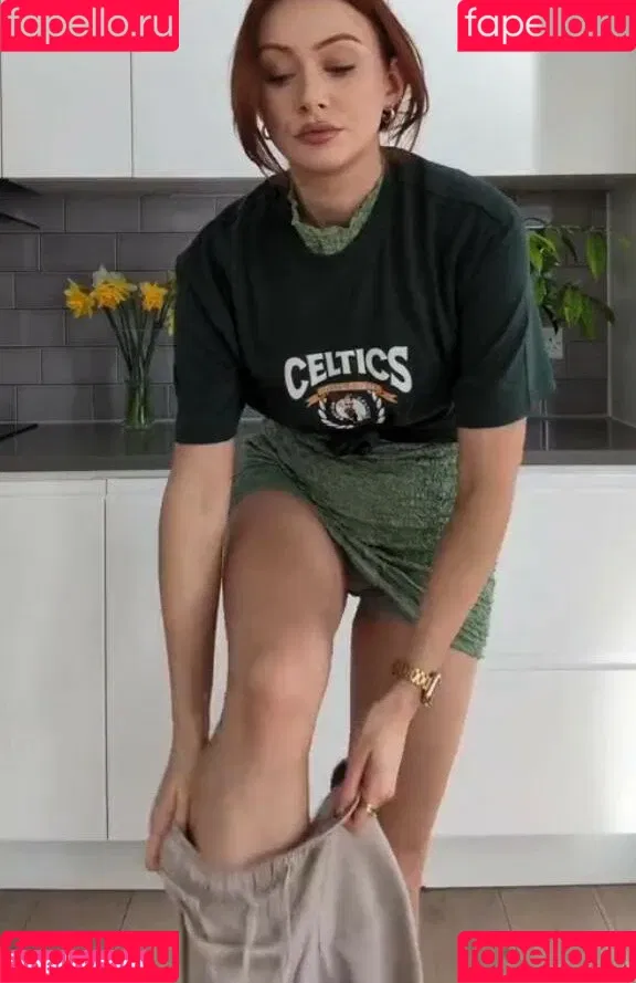 Elz The Witch Onlyfans Photo Gallery 