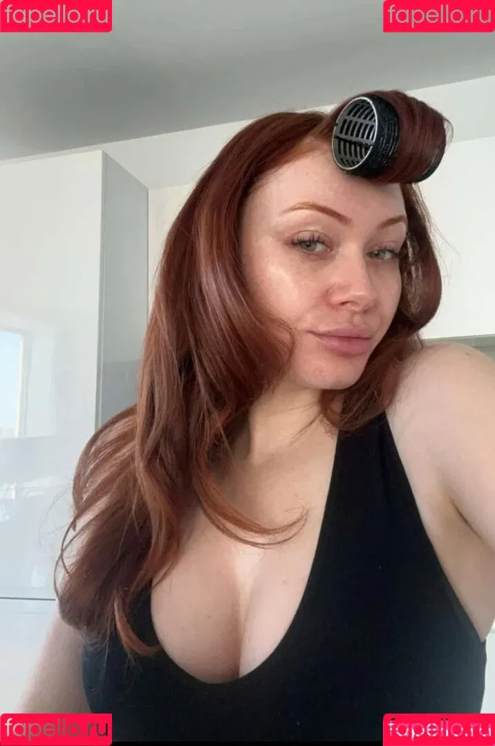 Elz The Witch Onlyfans Photo Gallery 