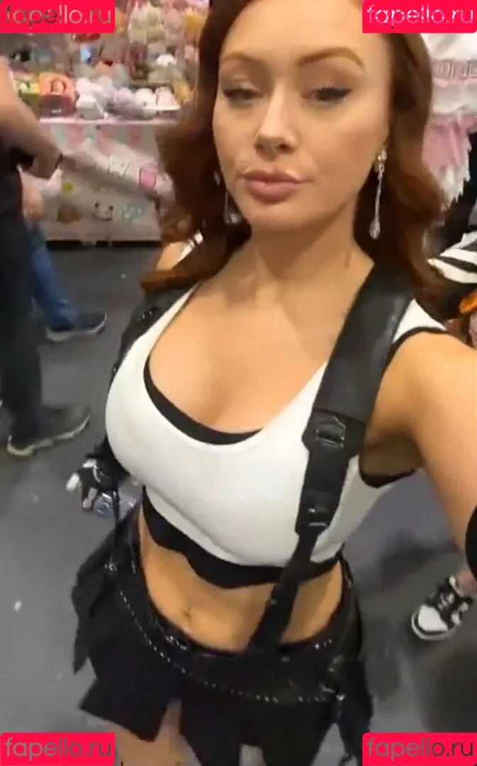 Elz The Witch Onlyfans Photo Gallery 