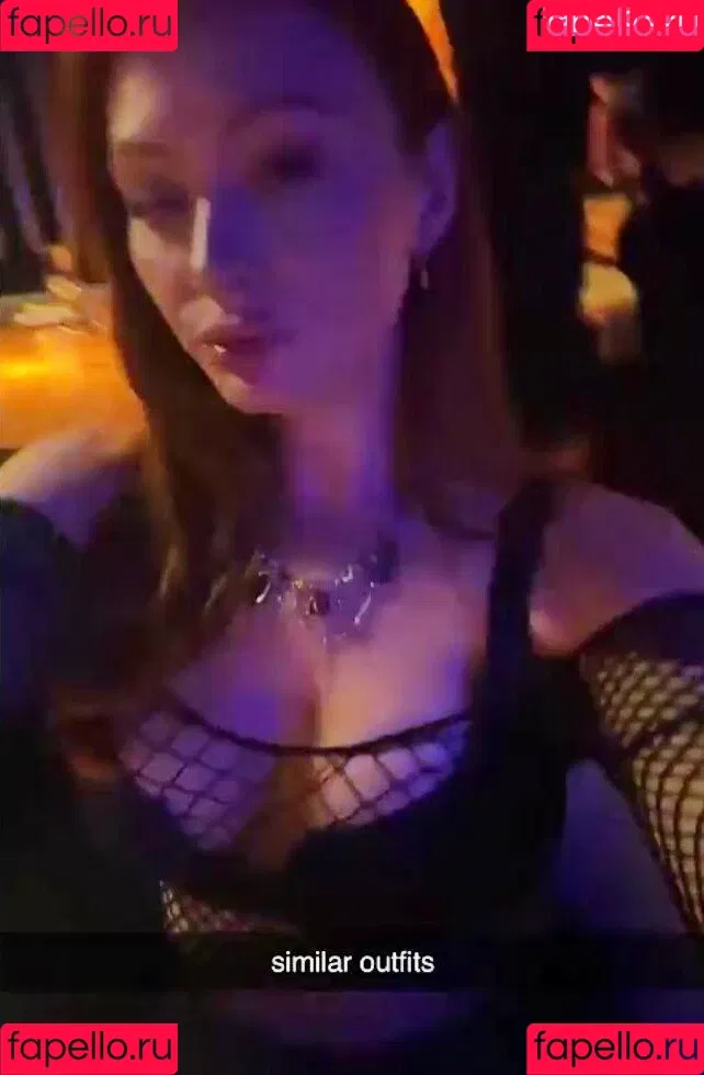 Elz The Witch Onlyfans Photo Gallery 