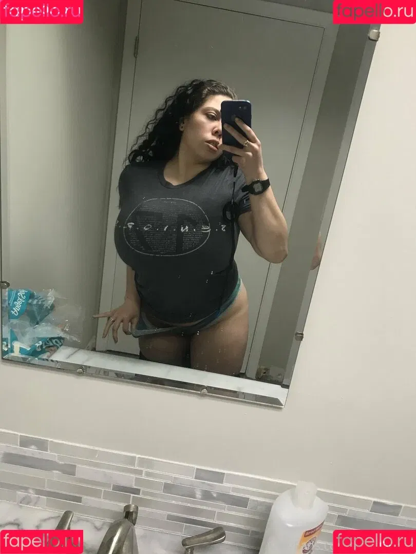 kashabaee Onlyfans Photo Gallery 
