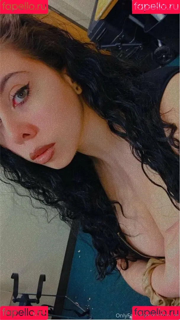 kashabaee Onlyfans Photo Gallery 