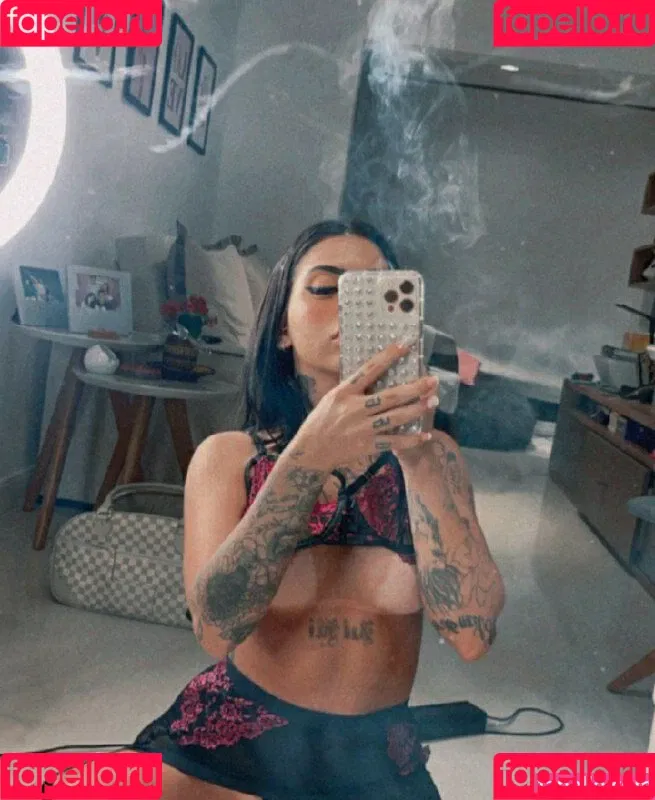 MC Mirella Onlyfans Photo Gallery 