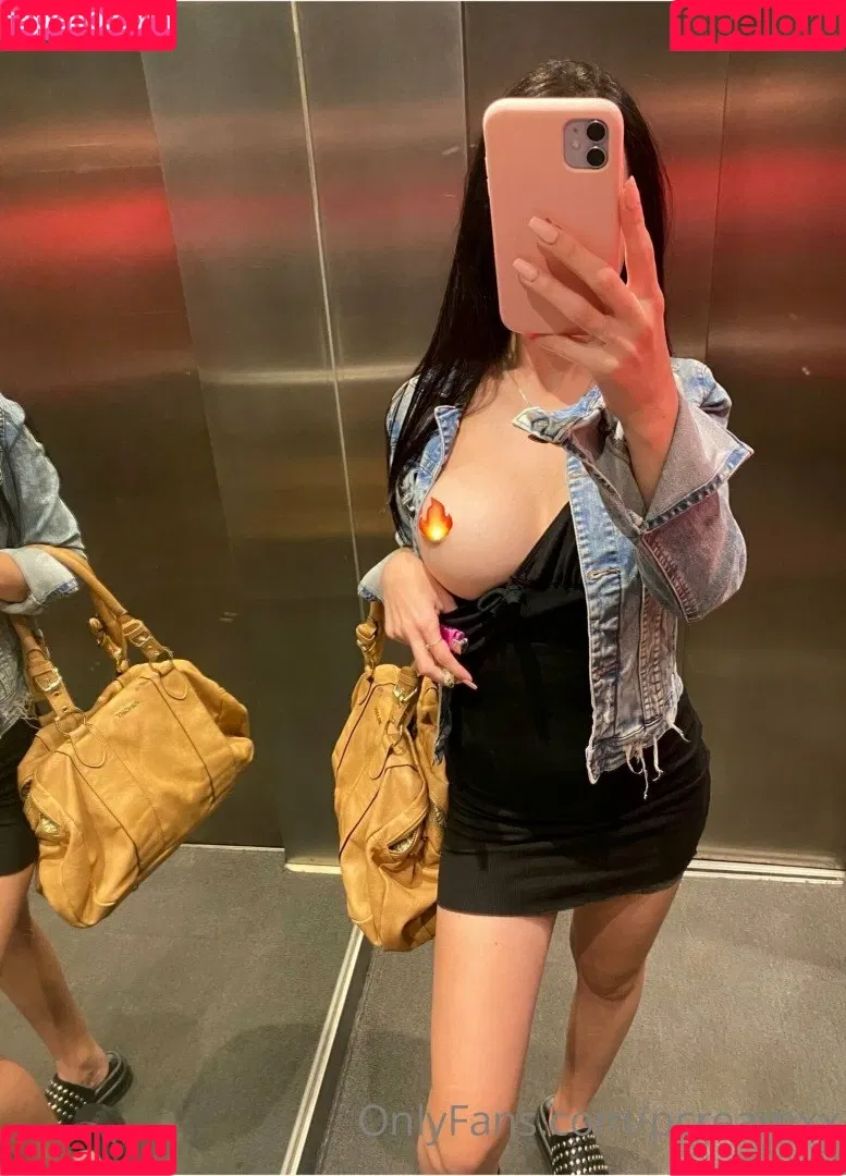 Pearl Sexting Onlyfans Photo Gallery 