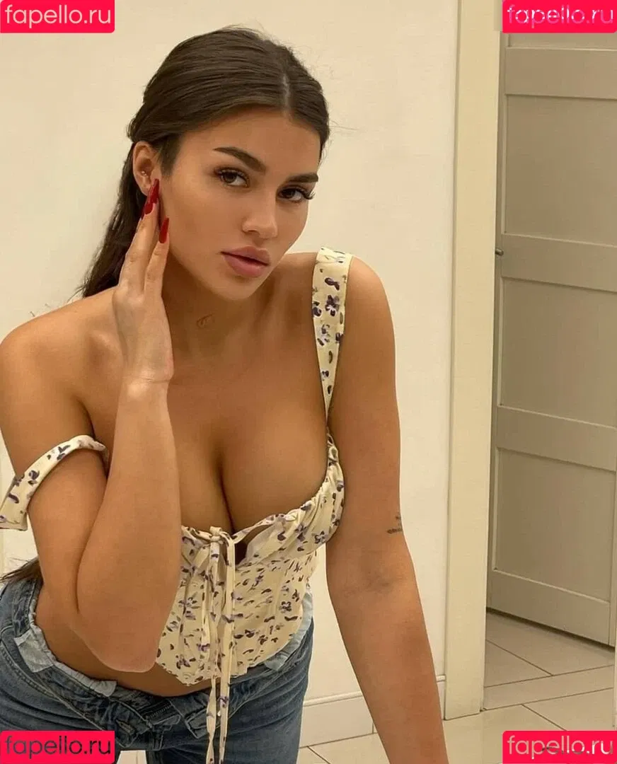 valeriya_bearwolf Onlyfans Photo Gallery 