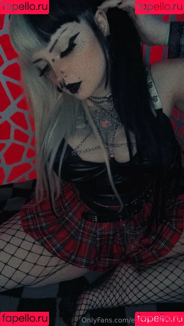Emmamaybyte Onlyfans Photo Gallery 