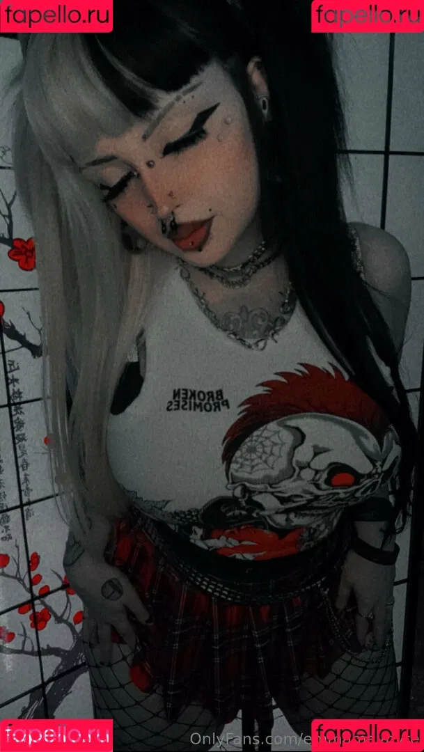 Emmamaybyte Onlyfans Photo Gallery 