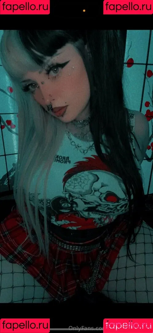 Emmamaybyte Onlyfans Photo Gallery 