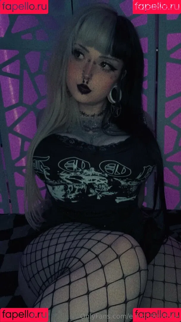 Emmamaybyte Onlyfans Photo Gallery 