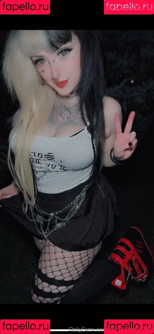 Emmamaybyte Onlyfans Photo Gallery 