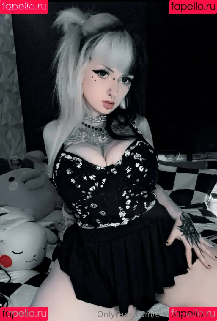 Emmamaybyte Onlyfans Photo Gallery 